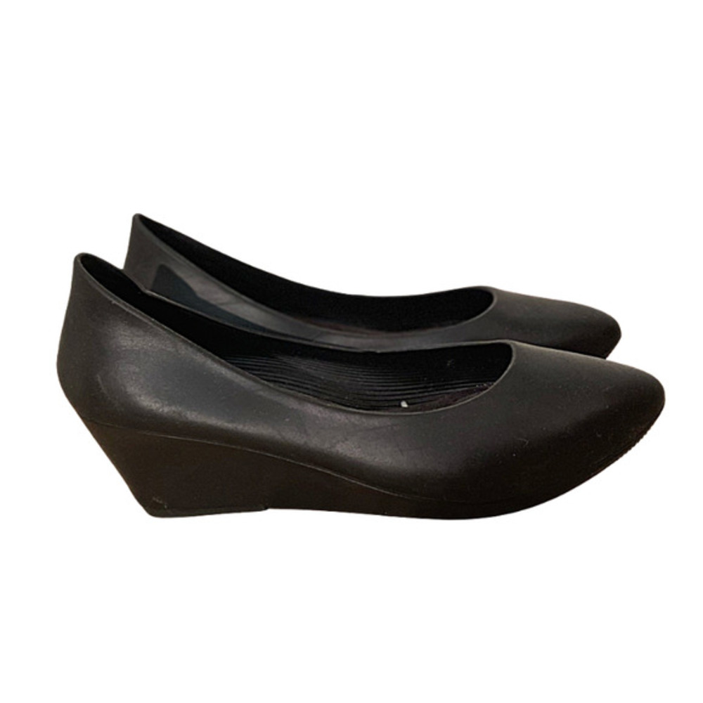 Stylish Comfortable Pointed Wedge Heel from Walk & Rest (Size 7.5)